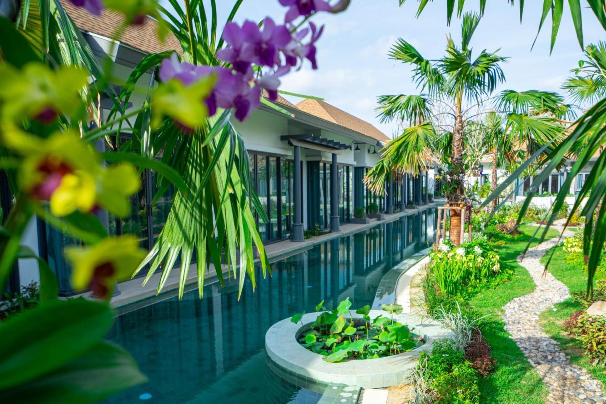 Tajh Pool Villas Чалонг Экстерьер фото